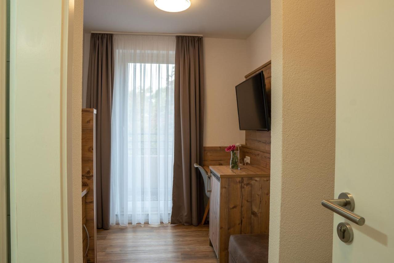 Hotel Post Mit Klimaanlage Neckarsulm Exterior photo